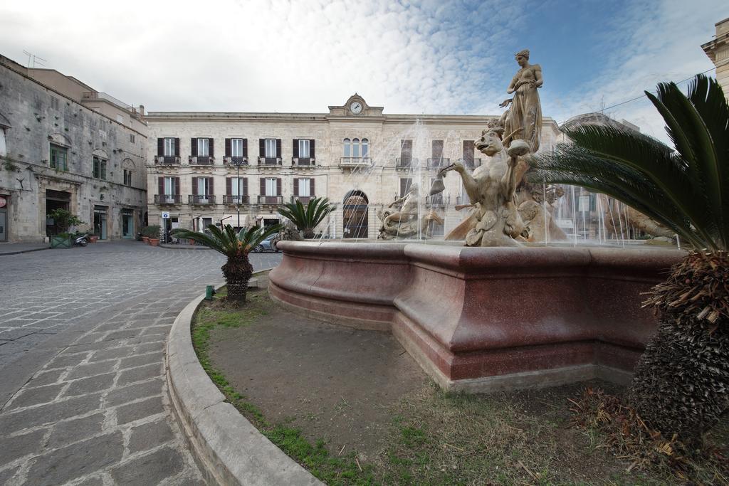 Amuni' Sicily Guest House Сиракуза Екстериор снимка