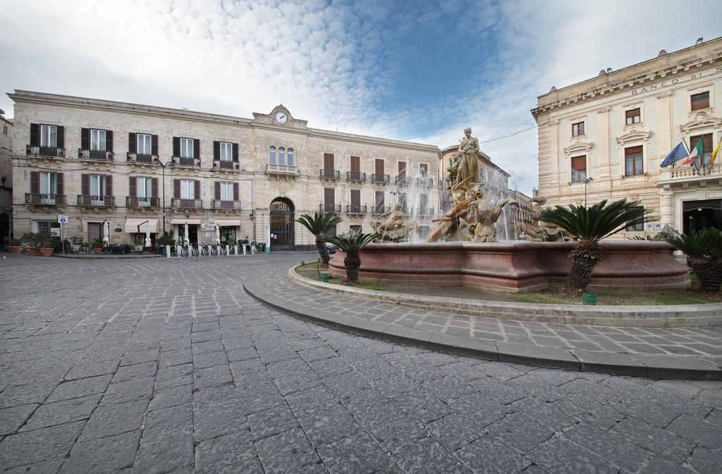 Amuni' Sicily Guest House Сиракуза Екстериор снимка
