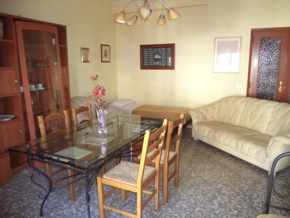 Amuni' Sicily Guest House Сиракуза Екстериор снимка