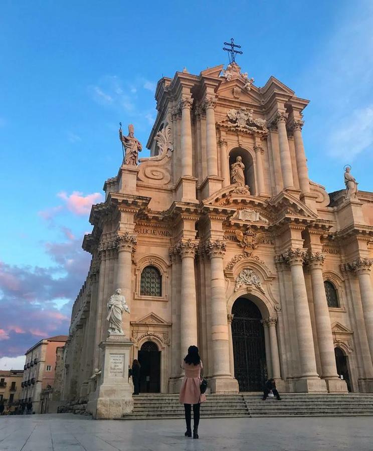 Amuni' Sicily Guest House Сиракуза Екстериор снимка