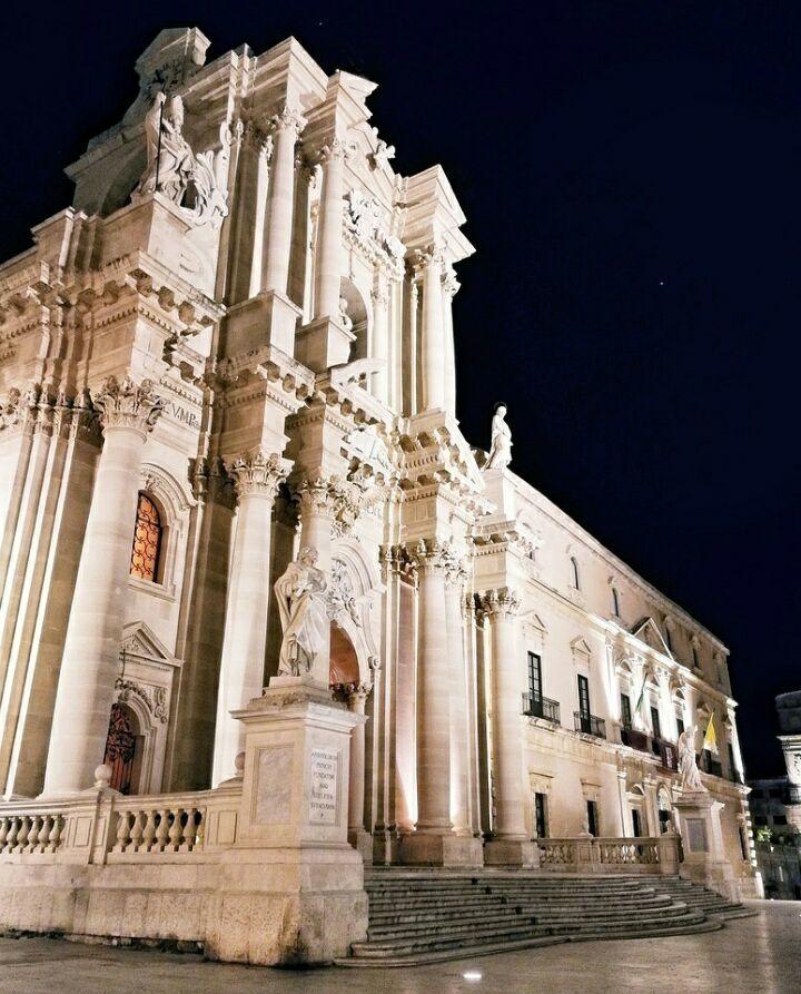 Amuni' Sicily Guest House Сиракуза Екстериор снимка