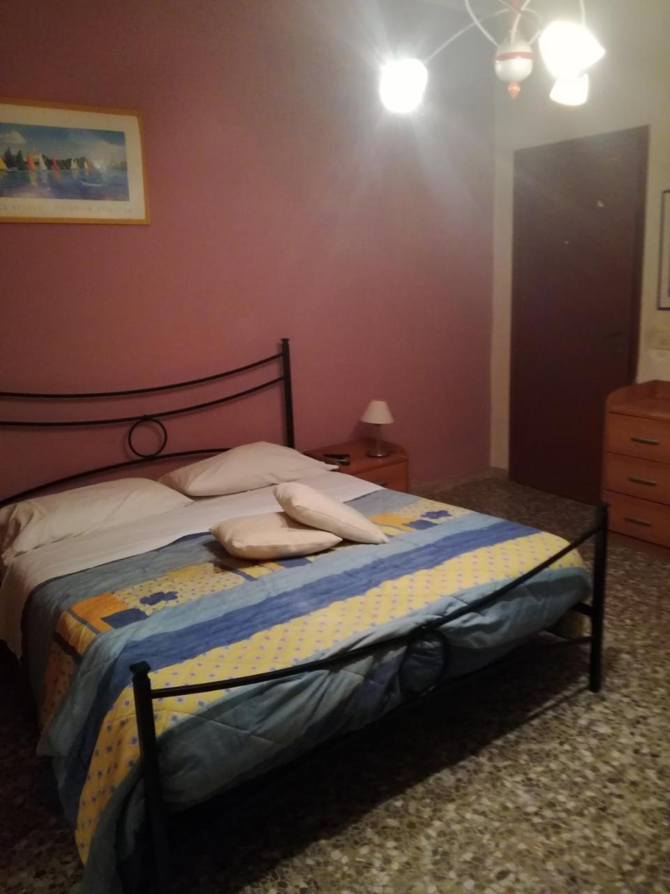 Amuni' Sicily Guest House Сиракуза Екстериор снимка